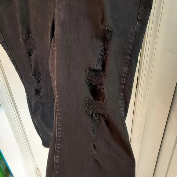 Torrid SKY HIGH SKINNY JEAN - PREMIUM STRETCH BLACK Size 24S - Picture 8 of 13